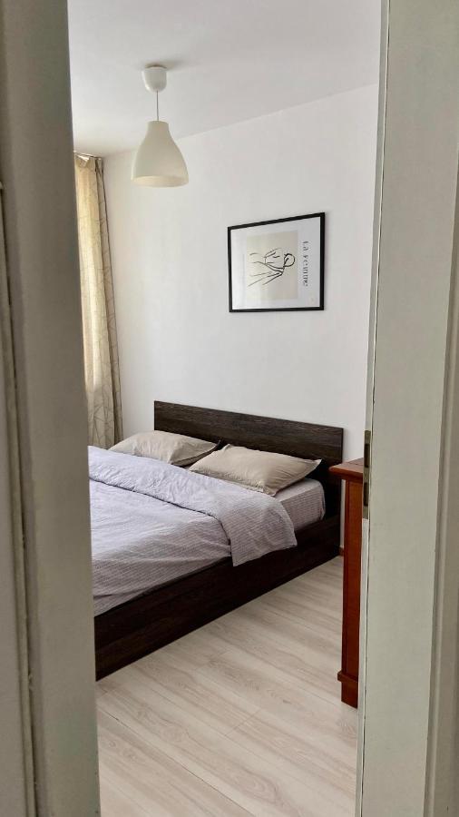 Bucharest Trip Apartment Buitenkant foto